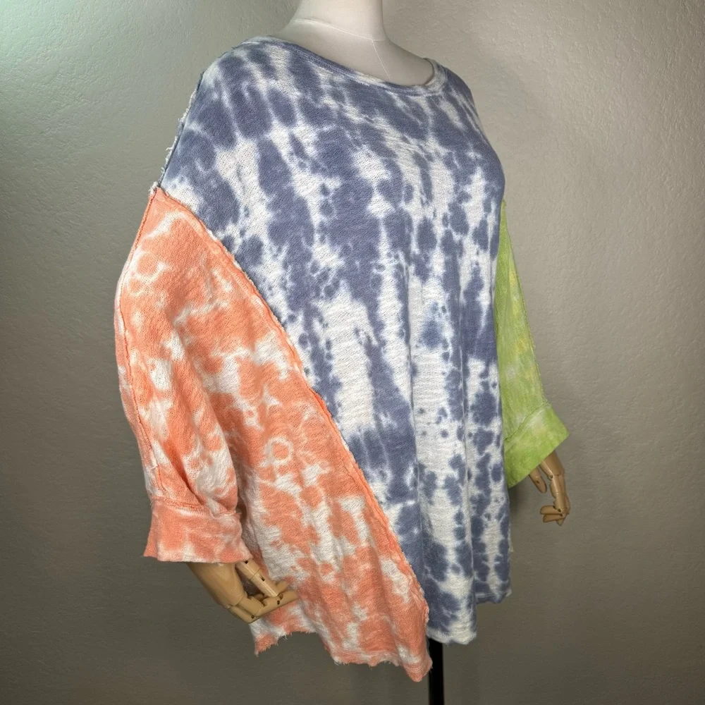 Free People We the Free Chasing the Sun Tie Dye Sweatshirt Top LARGE Like New - Picture 4 of 16